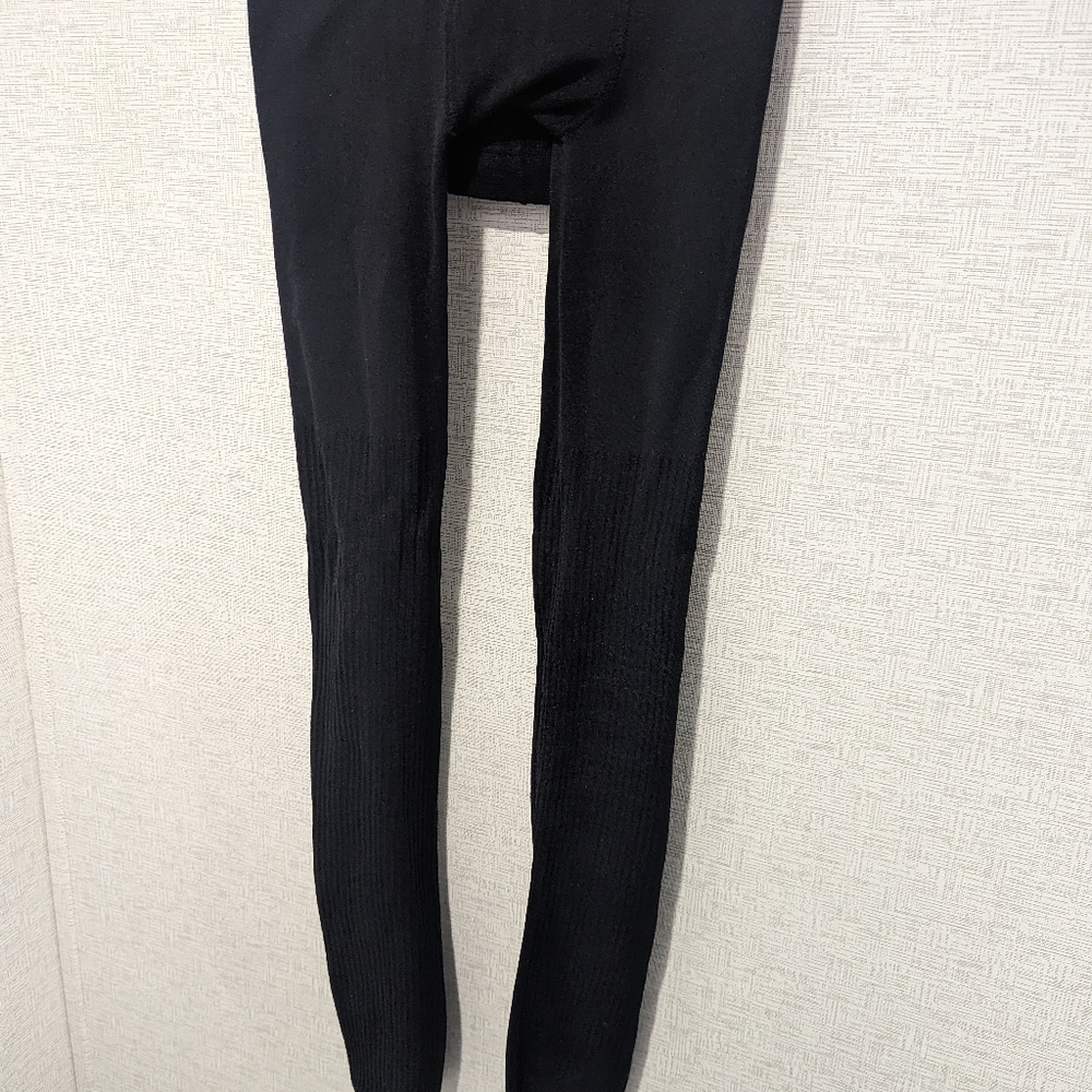 Tights black ribbed and insulated